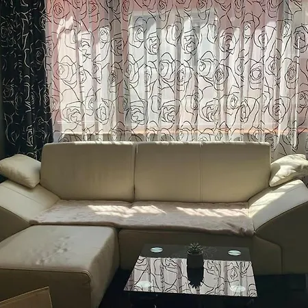 Lovely Katerina With Free Parking Apartment *