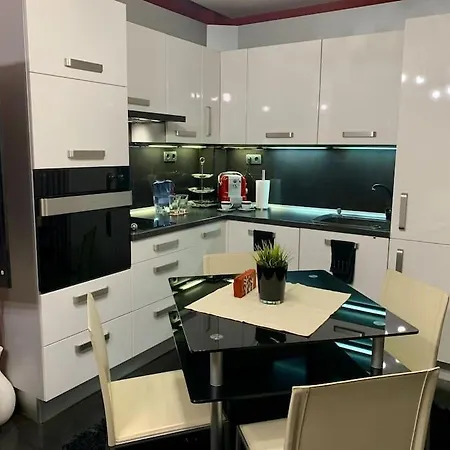 Lovely Katerina With Free Parking Apartment